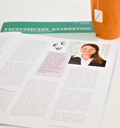 Medizinische Übersetzung - Interview Healthcare Marketing; Foto des Magazins mit dem Interview